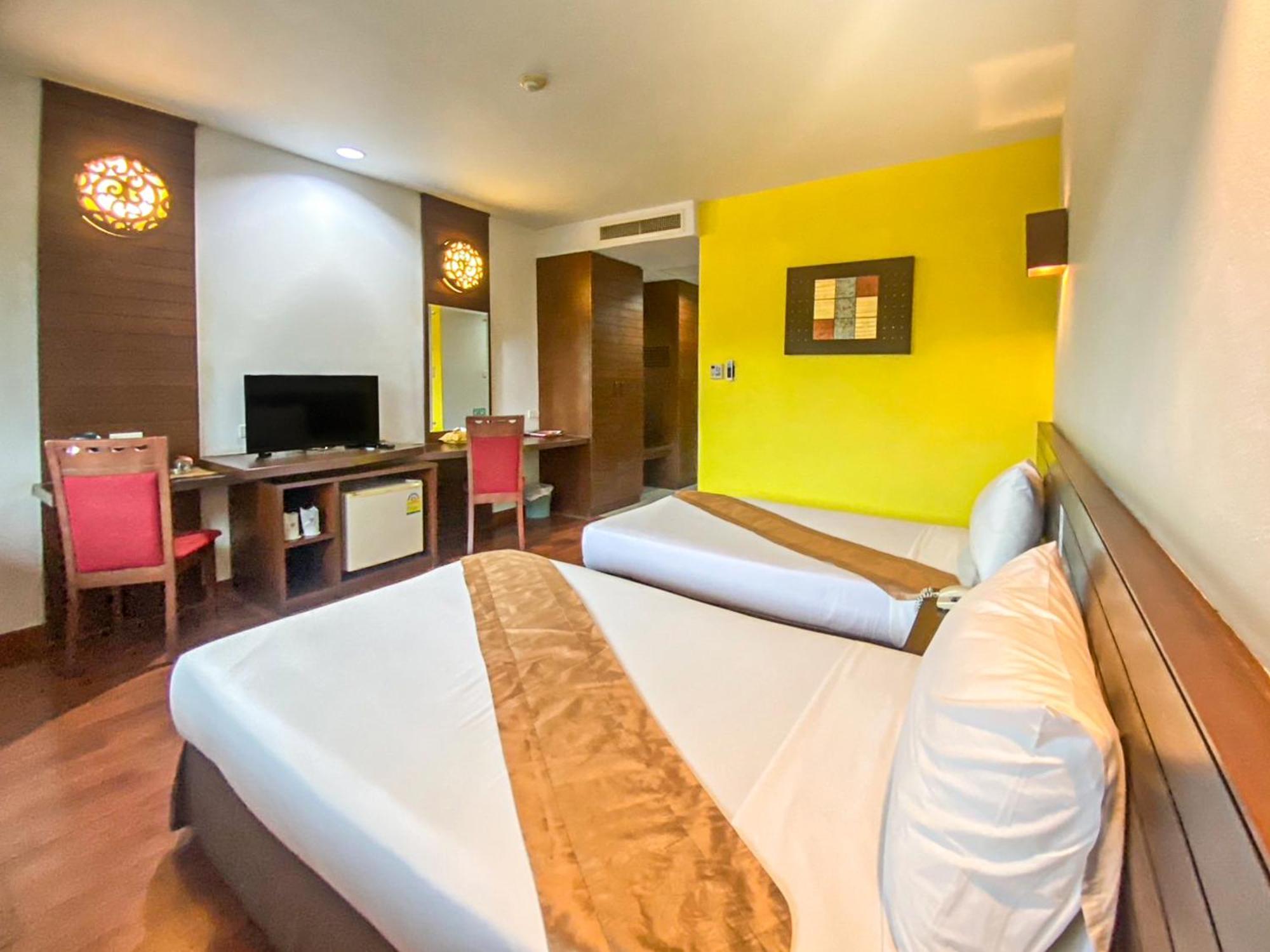 The Ligor City Hotel Накхон Си Тамарат Екстериор снимка