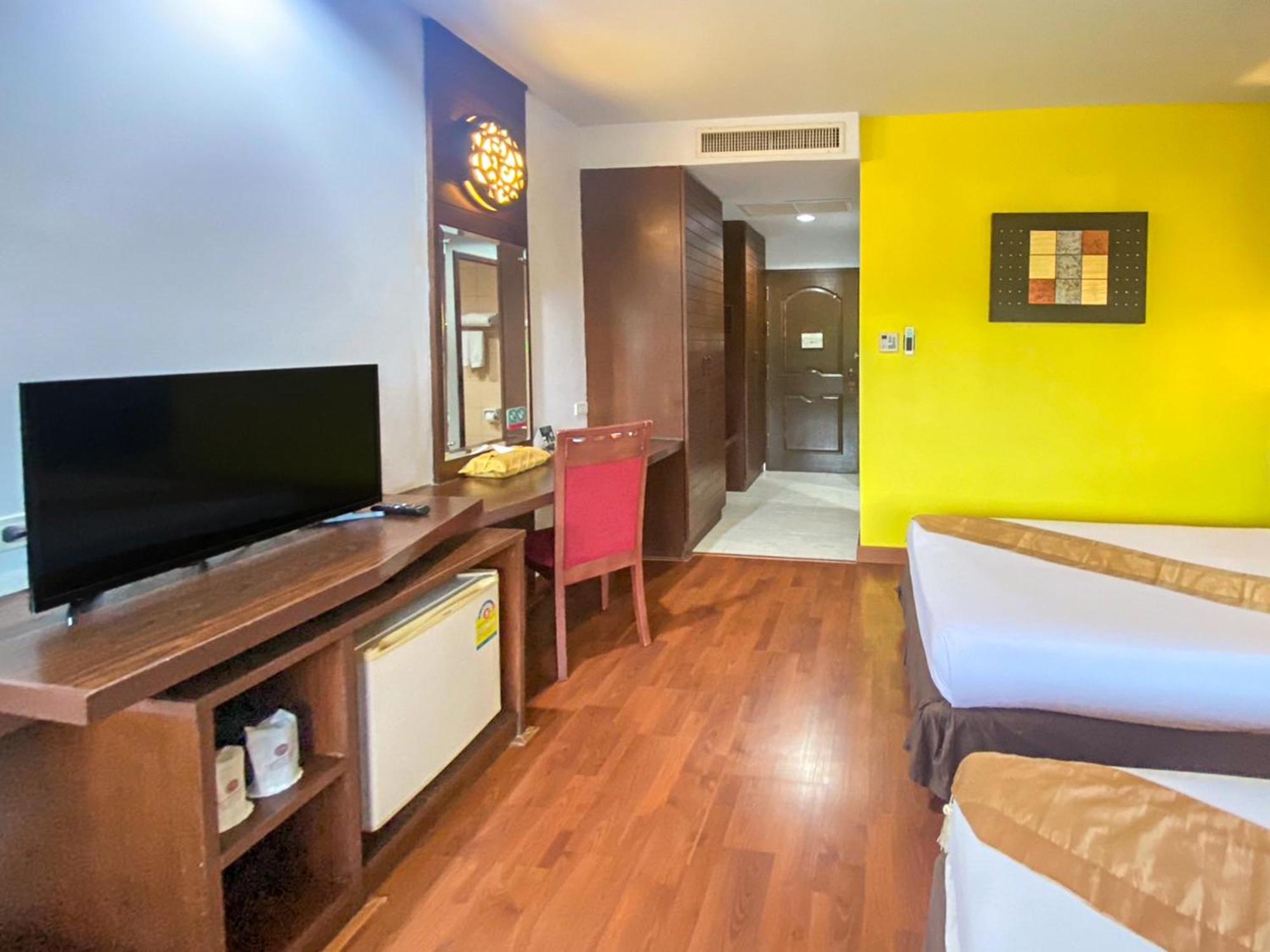 The Ligor City Hotel Накхон Си Тамарат Екстериор снимка