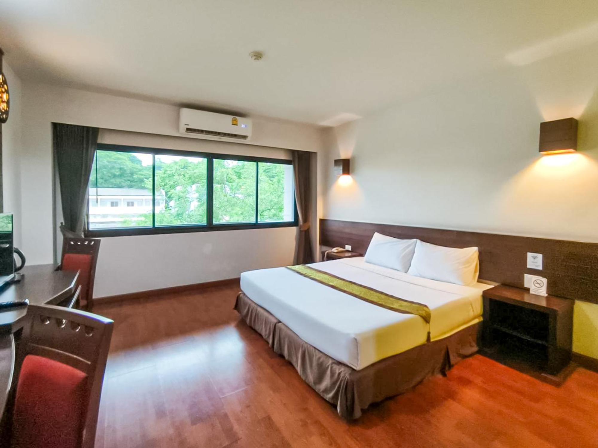 The Ligor City Hotel Накхон Си Тамарат Екстериор снимка