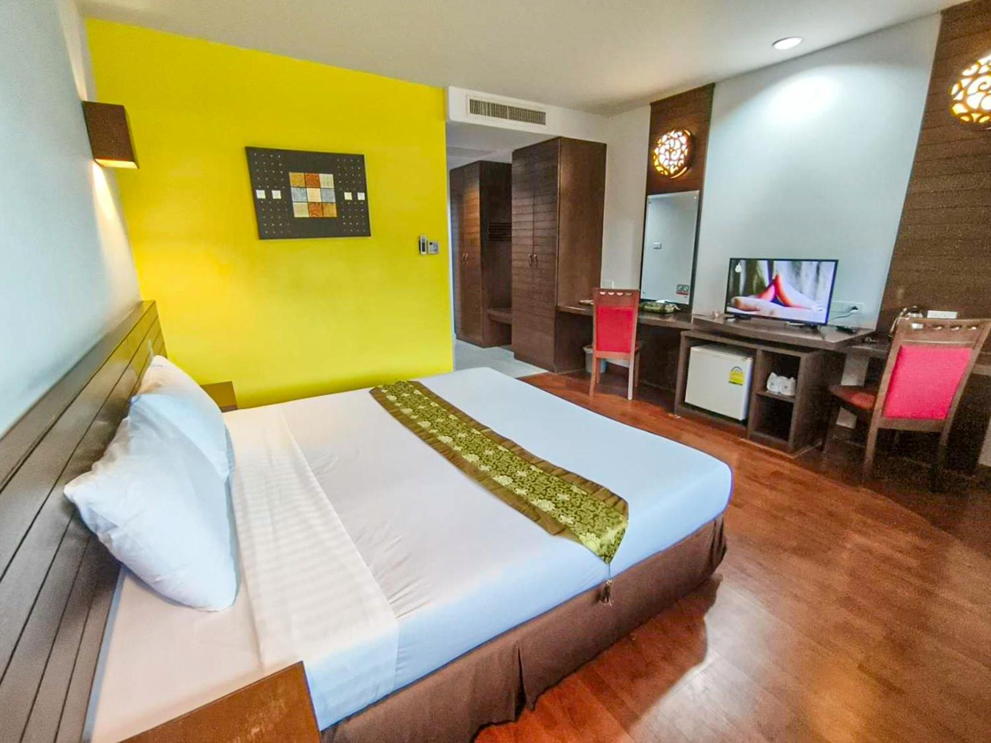 The Ligor City Hotel Накхон Си Тамарат Екстериор снимка